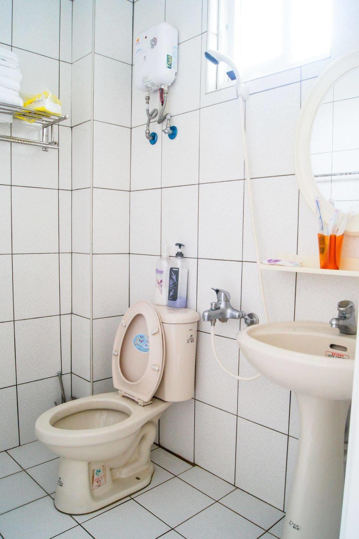 Ding Ding Homestay Jinhu Luaran gambar